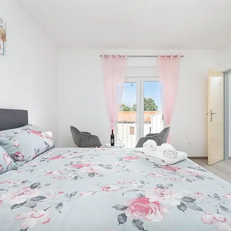 Apartment Ticiana A3 Close To Sea