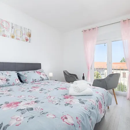 Apartment Ticiana A3 Close To Sea *
